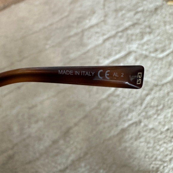 Givenchy Sunglasses - Picture 3 of 9